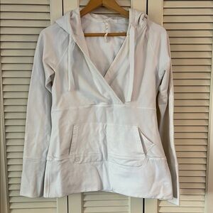 Lululemon White Hooded Pullover with Front Pocket